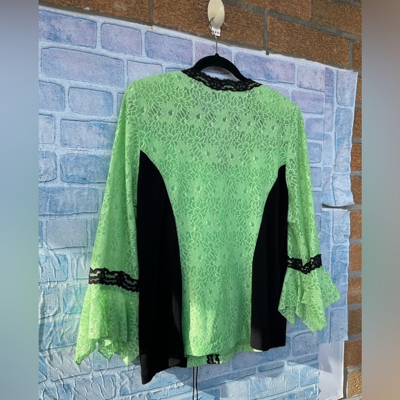 Michellena Amour paris lace bell arm blouse size 46/1X - Picture 12 of 14